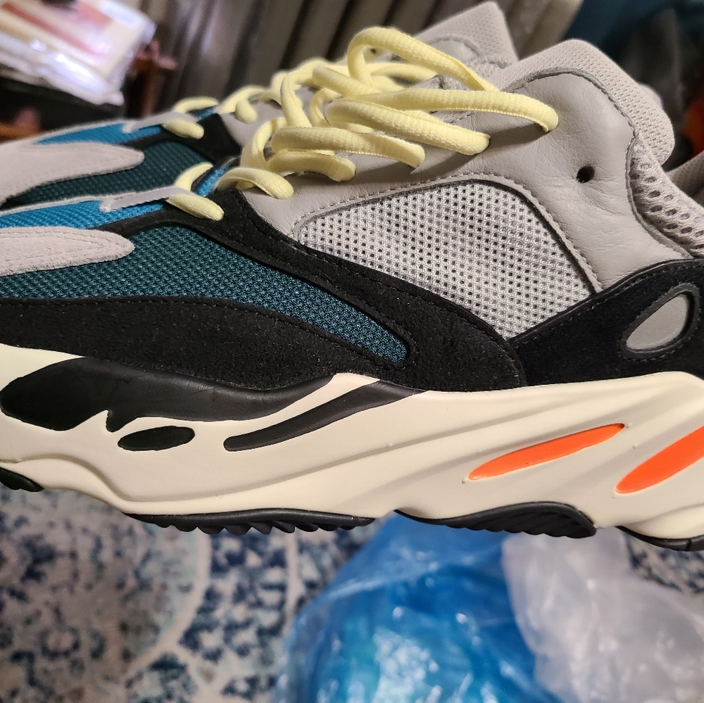 Yeezy Wave Runner